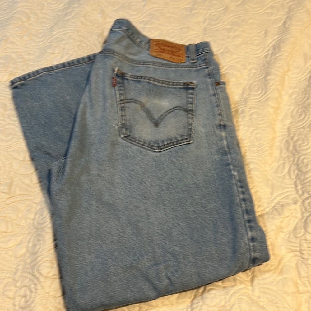 Levi 560 36x29 medium wash  men’s jeans